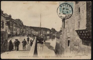 1 vue  - Landerneau. - Le quai de Cornouaille, vue prise du pont (ouvre la visionneuse)