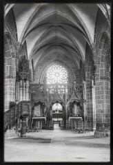 1 vue  - Le Folgoët.- Intérieur de l\'église Notre-Dame du Folgoët (ouvre la visionneuse)