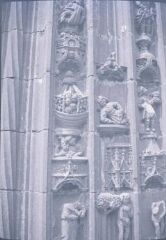 1 vue  - Pencran. - Eglise, détails statues sculptées (ouvre la visionneuse)